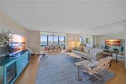 Picture of 814 Bayport Way, Longboat Key, FL 34228