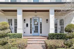 Picture of 909 E Central Boulevard, Orlando, FL 32801