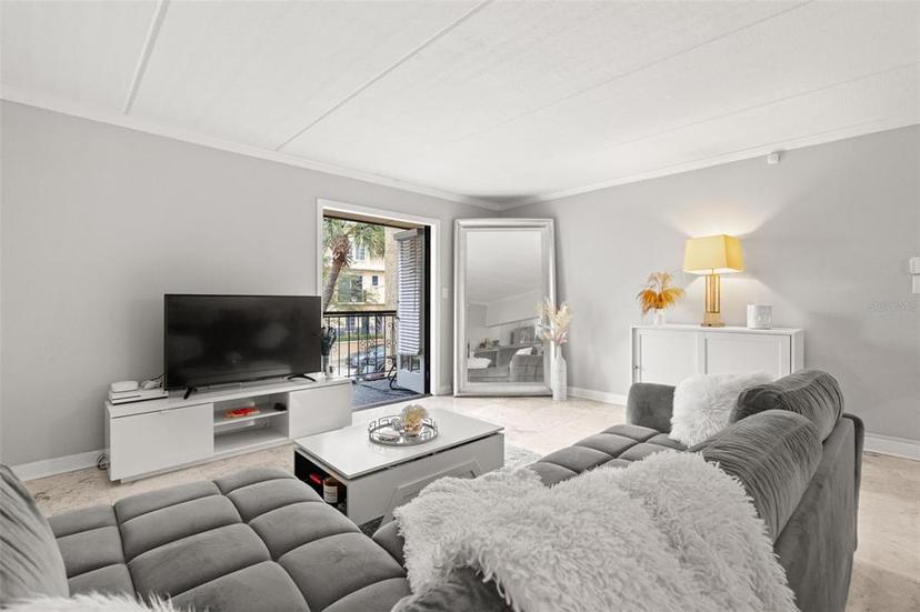 Picture of 107 S Obrien Street Unit 217, Tampa FL 33609