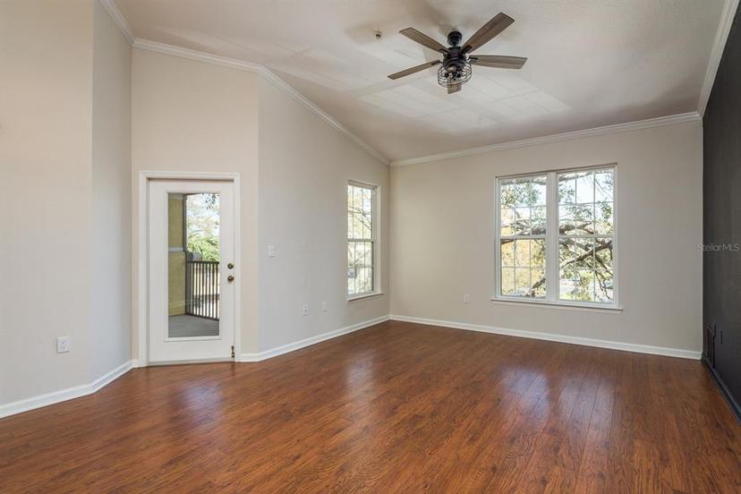 Picture of 10105 Courtney Oaks Circle Unit 301, Tampa FL 33619