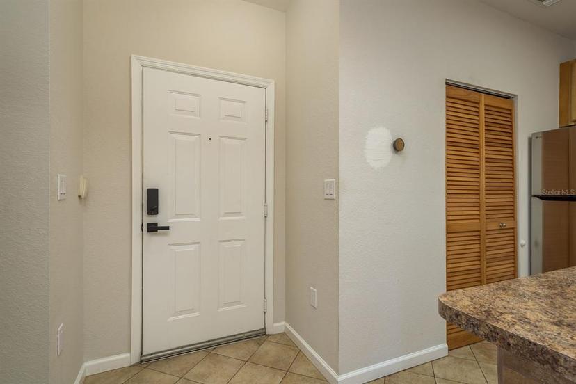 Picture of 10105 Courtney Oaks Circle Unit 301, Tampa FL 33619