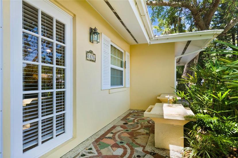 Picture of 1870 Jasmine Drive, Sarasota FL 34239