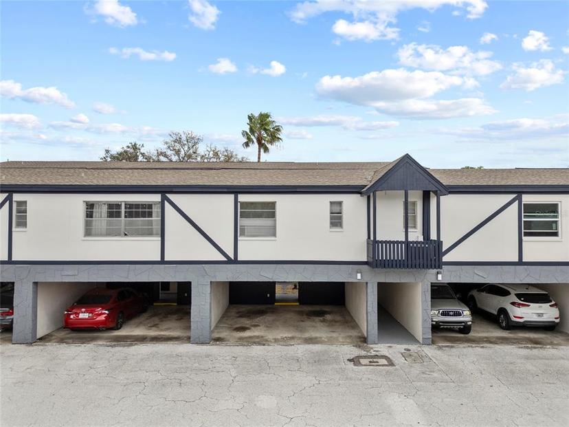 Picture of 1127 King Arthur Court Unit 303, Dunedin FL 34698