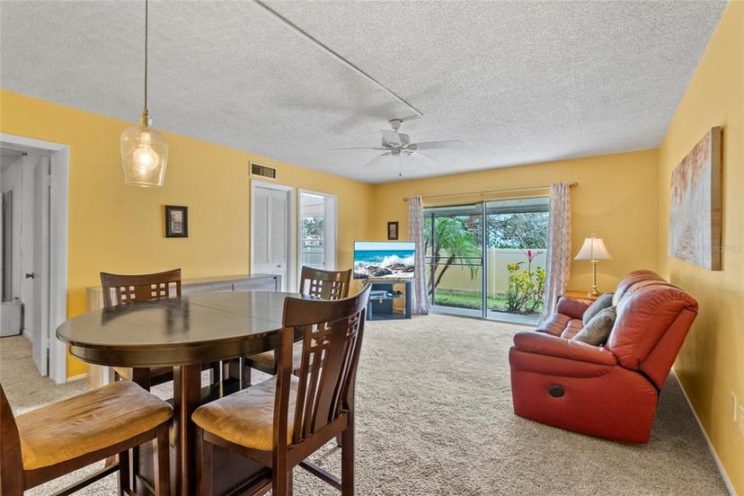 Picture of 1127 King Arthur Court Unit 303, Dunedin FL 34698