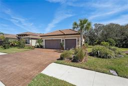 Picture of 10802 Seasons Way, Palmetto, FL 34221