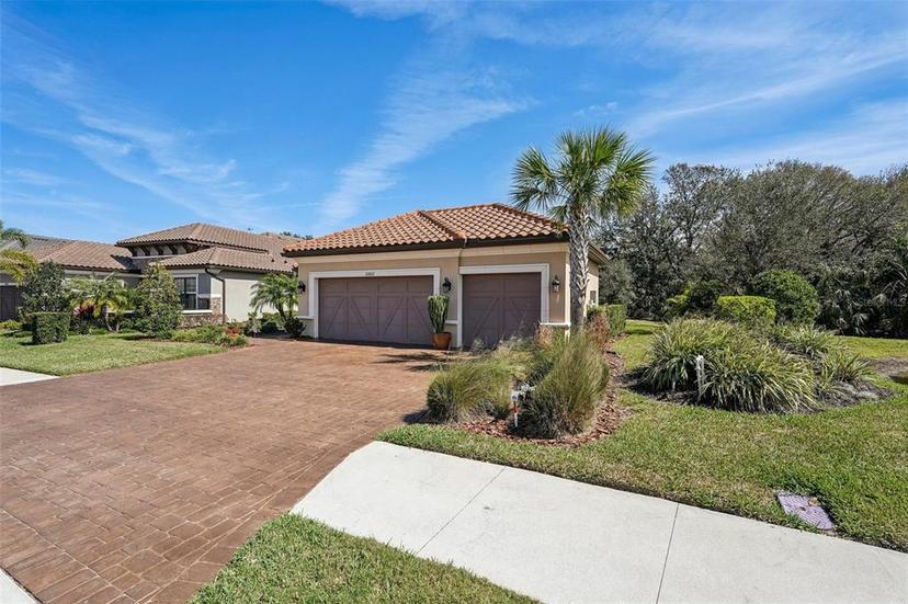 Picture of 10802 Seasons Way, Palmetto FL 34221