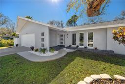 Picture of 1100 Webb Dr, Clearwater, FL 33755