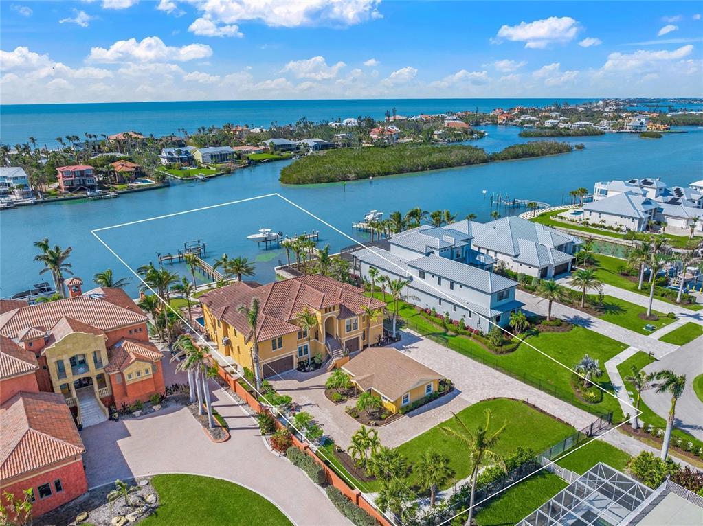 Picture of 471 Bayshore Road, Nokomis, FL 34275