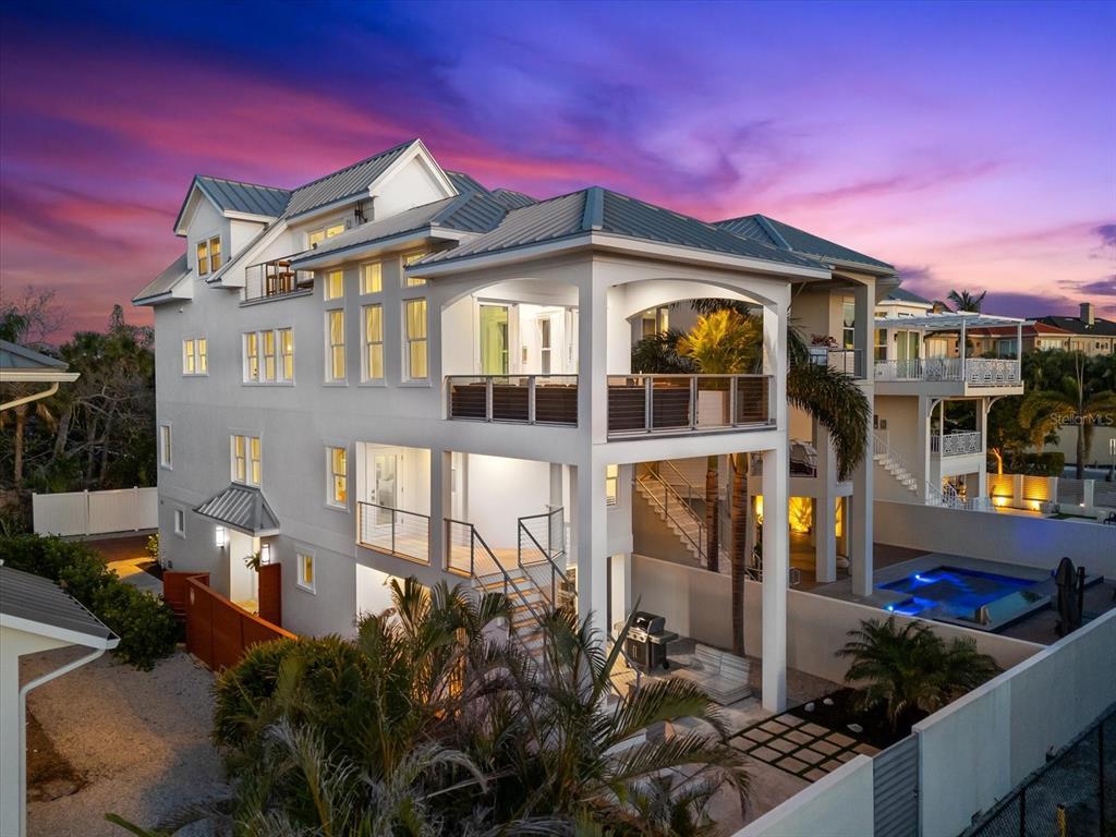 Picture of 116 Garden Lane, Sarasota, FL 34242