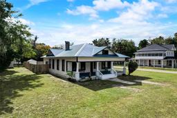 Picture of 3512 Central Avenue, Coleman, FL 33521
