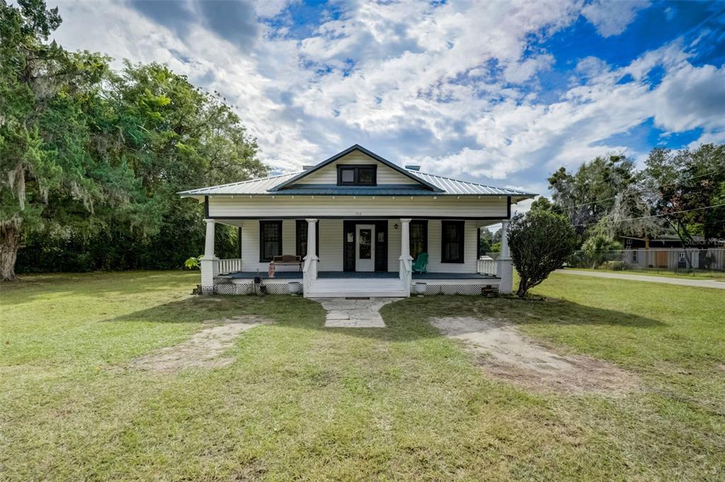 Picture of 3512 Central Avenue, Coleman, FL 33521