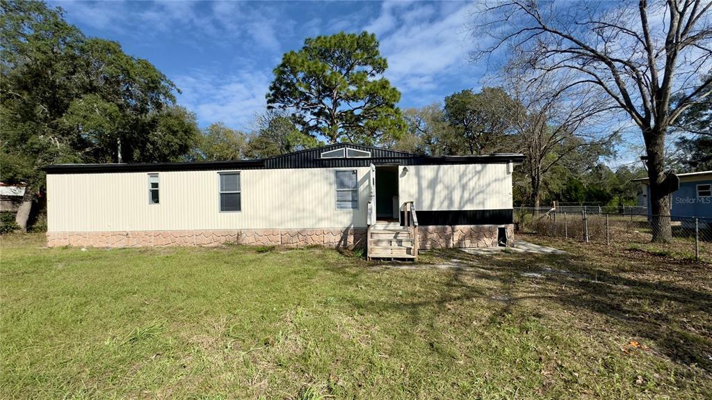 Picture of 721 SE 129Th Court, Silver Springs, FL 34488