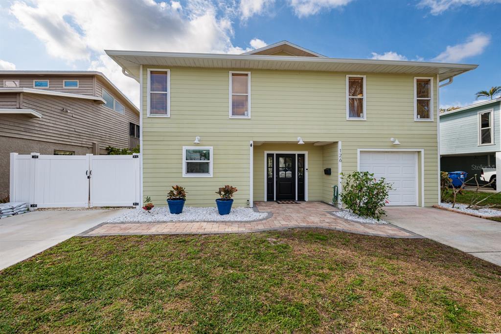 Picture of 126 82Nd Avenue N, St Petersburg, FL 33702