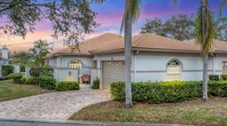 Picture of 3982 Chatsworth Greene Unit 37, Sarasota, FL 34235