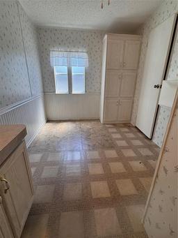 Picture of 38055 Lawanda Loop, Zephyrhills, FL 33542