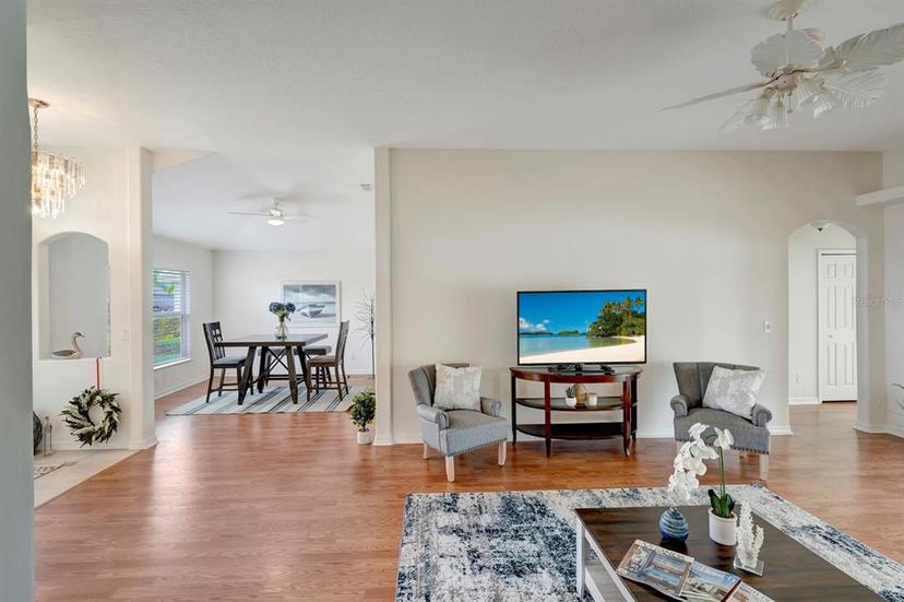 Picture of 517 S Valencia Circle Sw, Vero Beach FL 32968
