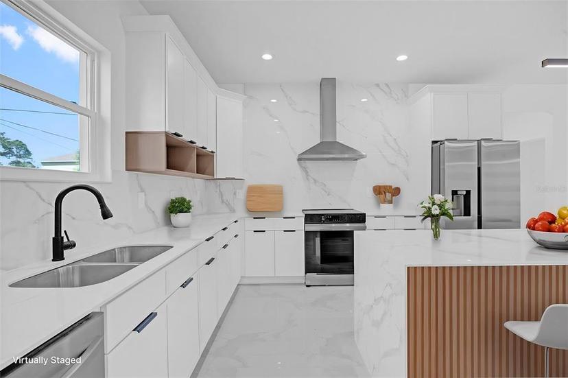 Picture of 736 Daysland Avenue Sw, Palm Bay FL 32908