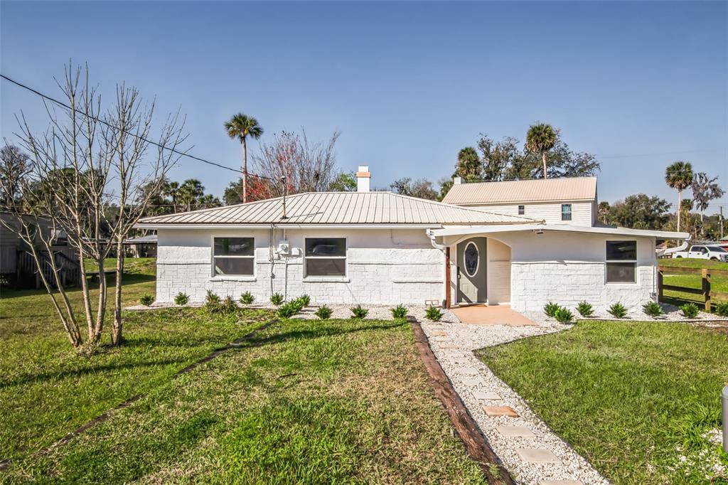 Picture of 9400 NE 307Th Court, Fort Mc Coy, FL 32134