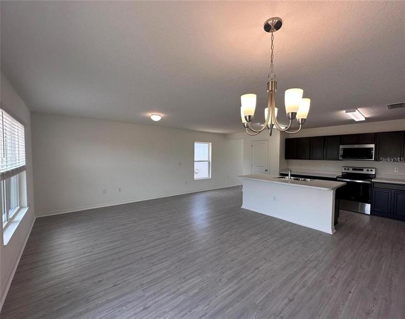 Picture of 9081 Oscraft Drive, Davenport FL 33896