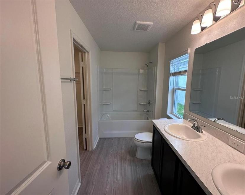 Picture of 9081 Oscraft Drive, Davenport FL 33896