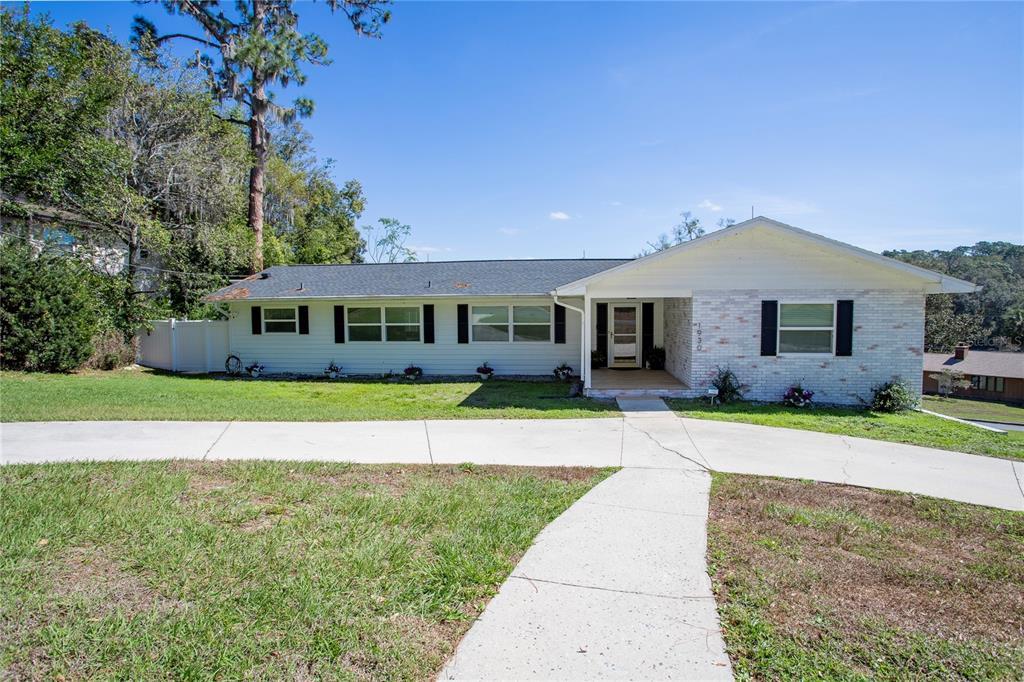 Picture of 1930 Hilltop Drive, Mount Dora, FL 32757