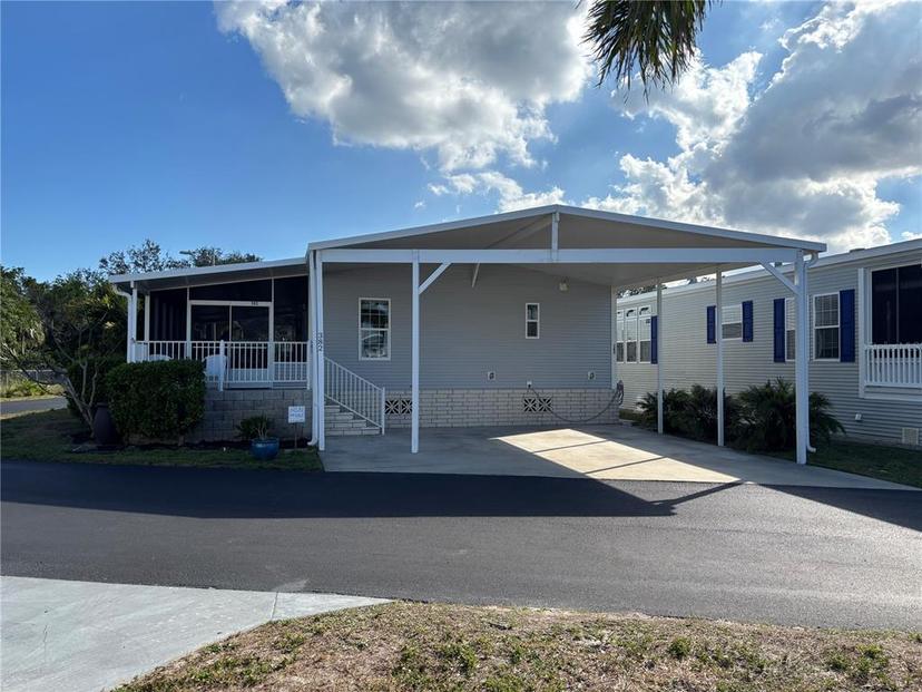 Picture of 382 Mount Richmond Avenue Ne Unit 338, St Petersburg FL 33702