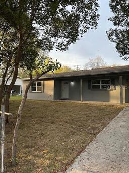 Picture of 1346 NE 31St Place, Gainesville, FL 32609