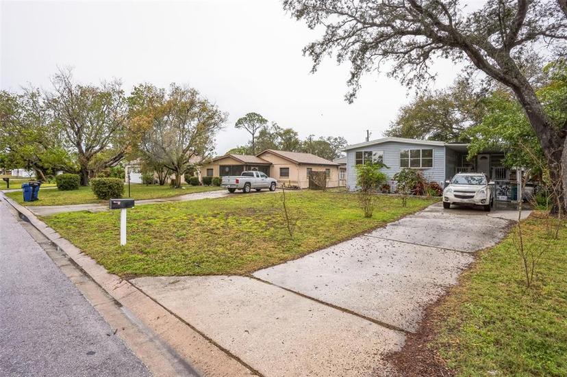 Picture of 7961 50Th Avenue N, St Petersburg FL 33709