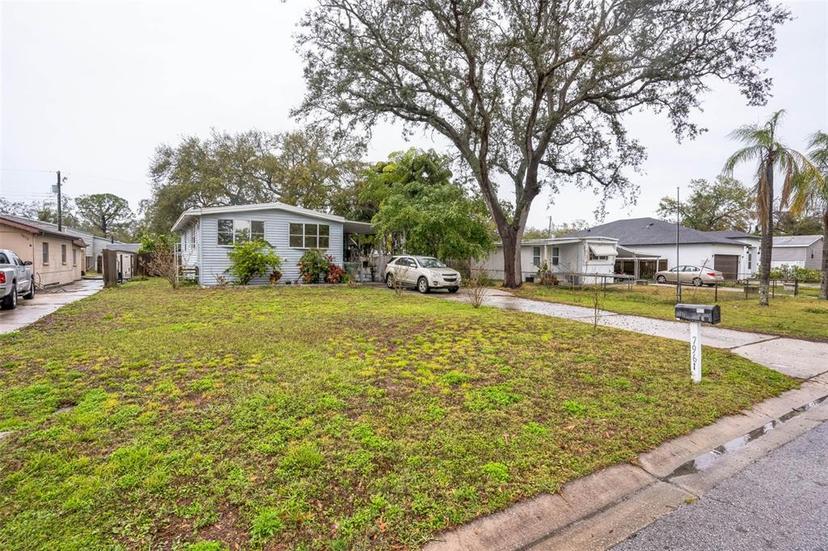 Picture of 7961 50Th Avenue N, St Petersburg FL 33709