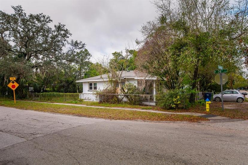 Picture of 3425 E Powhatan Avenue, Tampa FL 33610