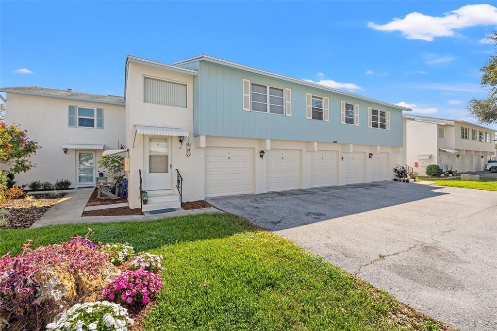 Picture of 3280 39Th Street S Unit B, St Petersburg, FL 33711