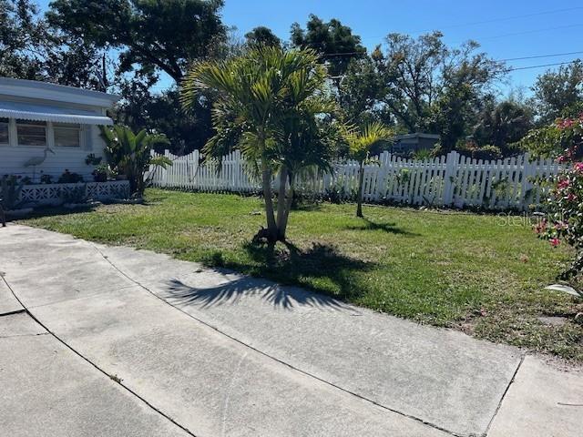 Picture of 104 Pearl Avenue N, Nokomis FL 34275