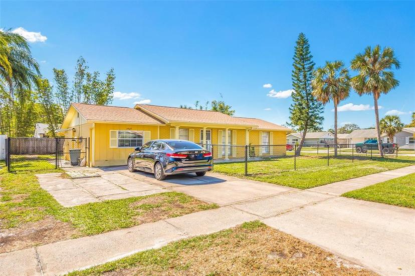 Picture of 1409 Castleworks Lane, Tarpon Springs FL 34689