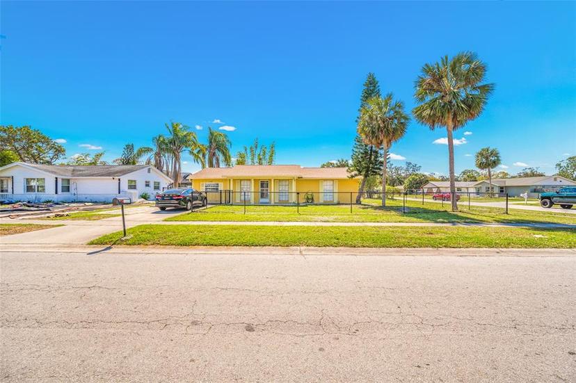 Picture of 1409 Castleworks Lane, Tarpon Springs FL 34689