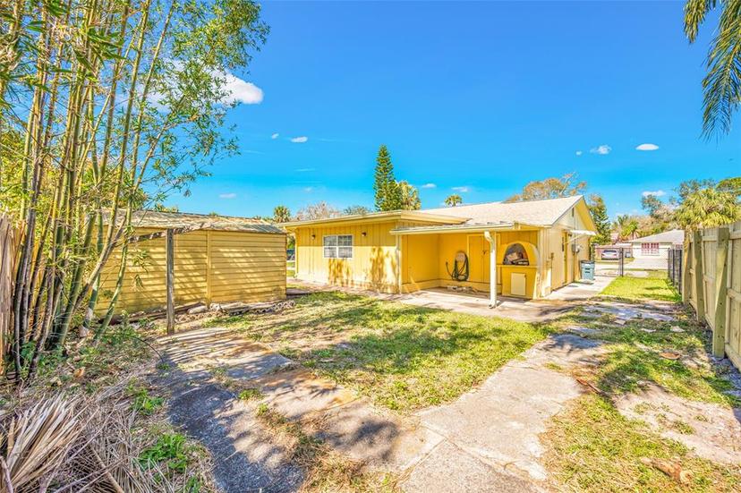 Picture of 1409 Castleworks Lane, Tarpon Springs FL 34689