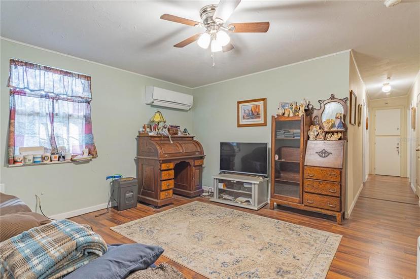 Picture of 324 S Highland Street, Bushnell FL 33513