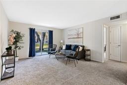 Picture of 507 NW 39Th Road Unit 122, Gainesville, FL 32607