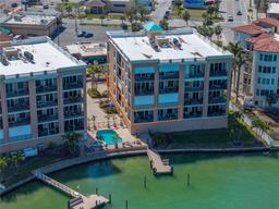 Picture of 240 108Th Avenue Unit 102, Treasure Island, FL 33706