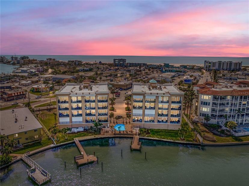 Picture of 240 108Th Avenue Unit 102, Treasure Island FL 33706