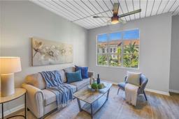 Picture of 2402 W Azeele Street Unit 423, Tampa, FL 33609