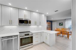 Picture of 611 Aldama Court, Ocoee, FL 34761