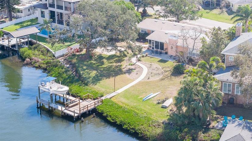 Picture of 4907 W Spring Lake Drive, Tampa FL 33629