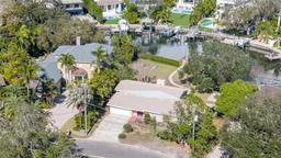 Picture of 4907 W Spring Lake Drive, Tampa, FL 33629