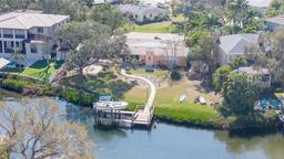 Picture of 4907 W Spring Lake Drive, Tampa, FL 33629