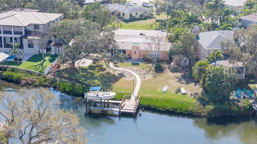 Picture of 4907 W Spring Lake Drive, Tampa FL 33629