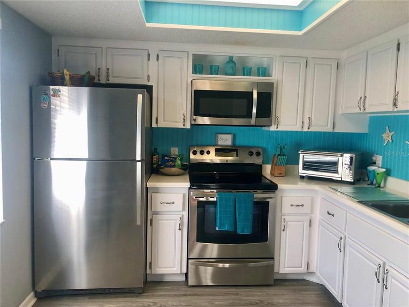 Picture of 861 Maple Court Unit 307, Dunedin FL 34698