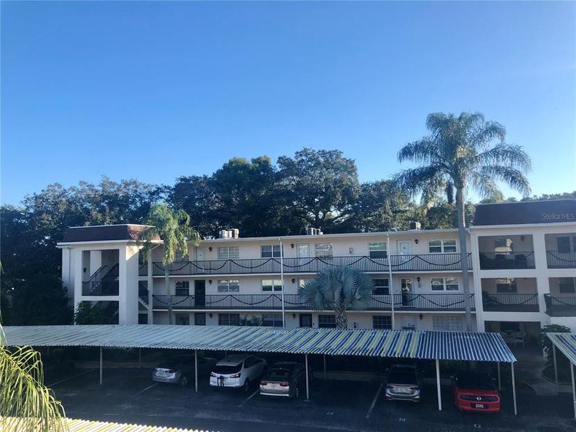 Picture of 861 Maple Court Unit 307, Dunedin FL 34698