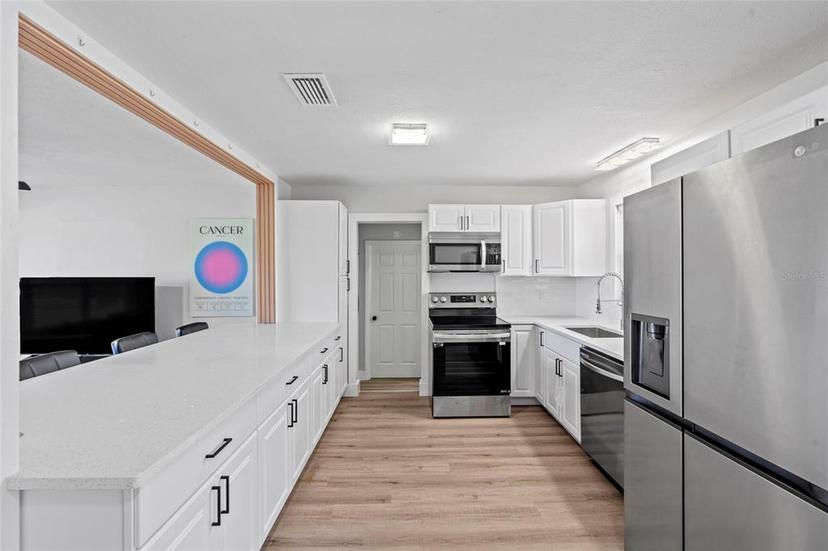 Picture of 2003 6Th Place Sw, Largo FL 33770