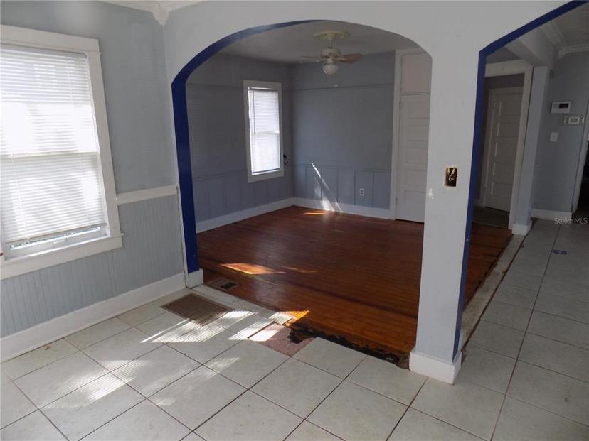 Picture of 204 S Center Street, Eustis FL 32726
