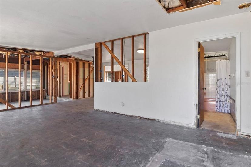 Picture of 215 Washington Avenue, Englewood FL 34223